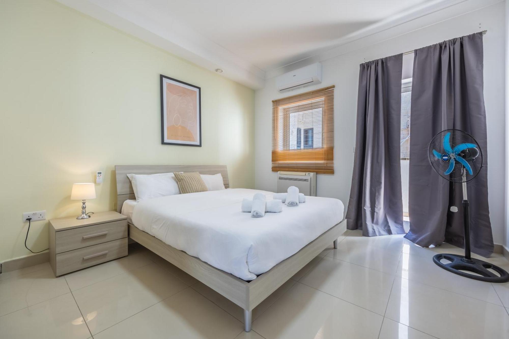 Hard To Come By - Modern & Huge House In Sliema Luaran gambar