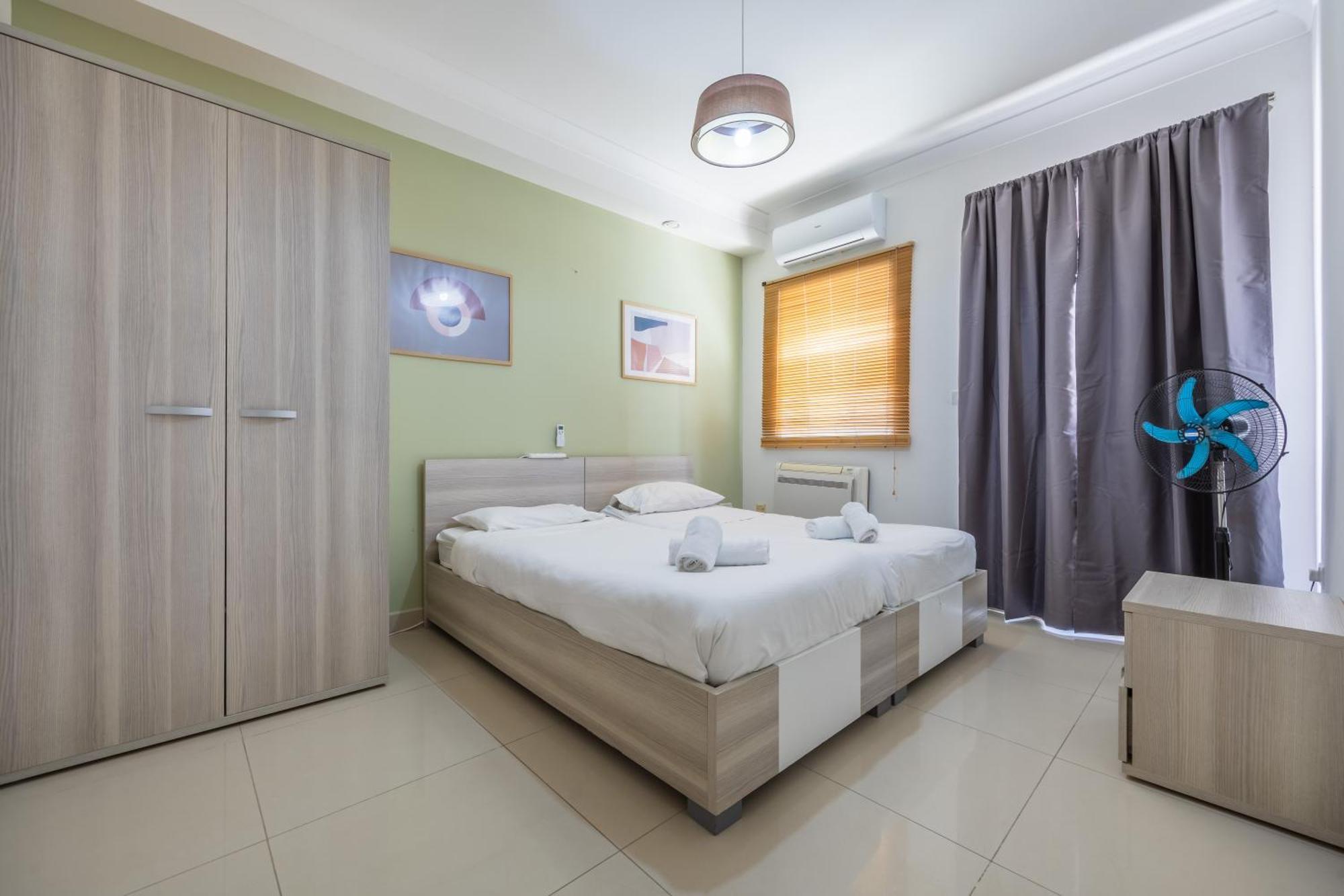 Hard To Come By - Modern & Huge House In Sliema Luaran gambar