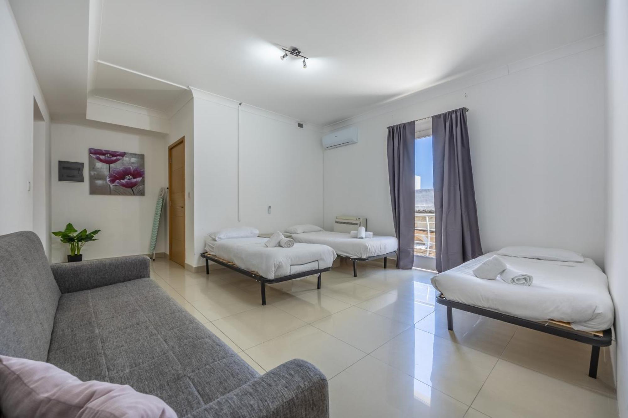 Hard To Come By - Modern & Huge House In Sliema Luaran gambar