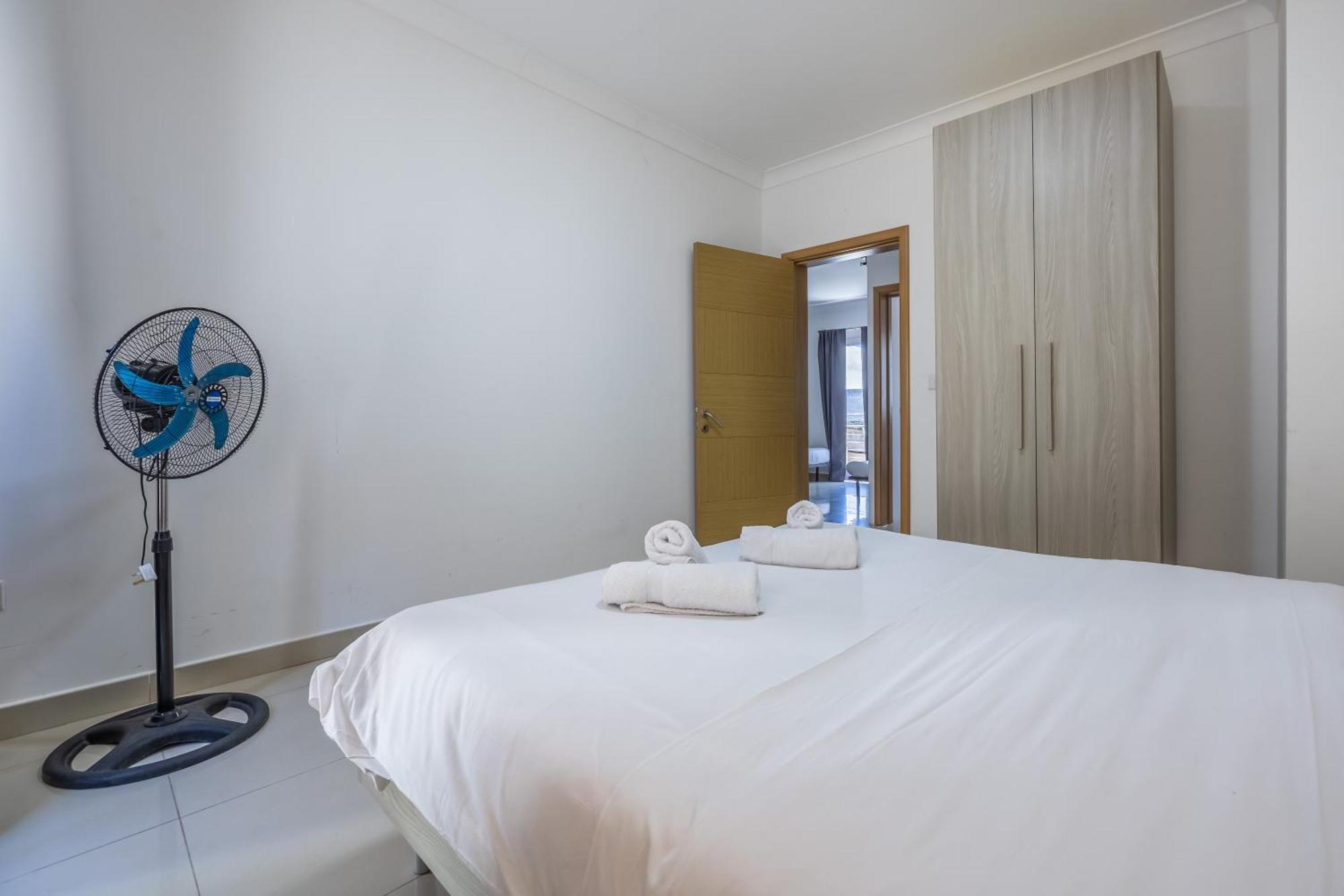 Hard To Come By - Modern & Huge House In Sliema Luaran gambar