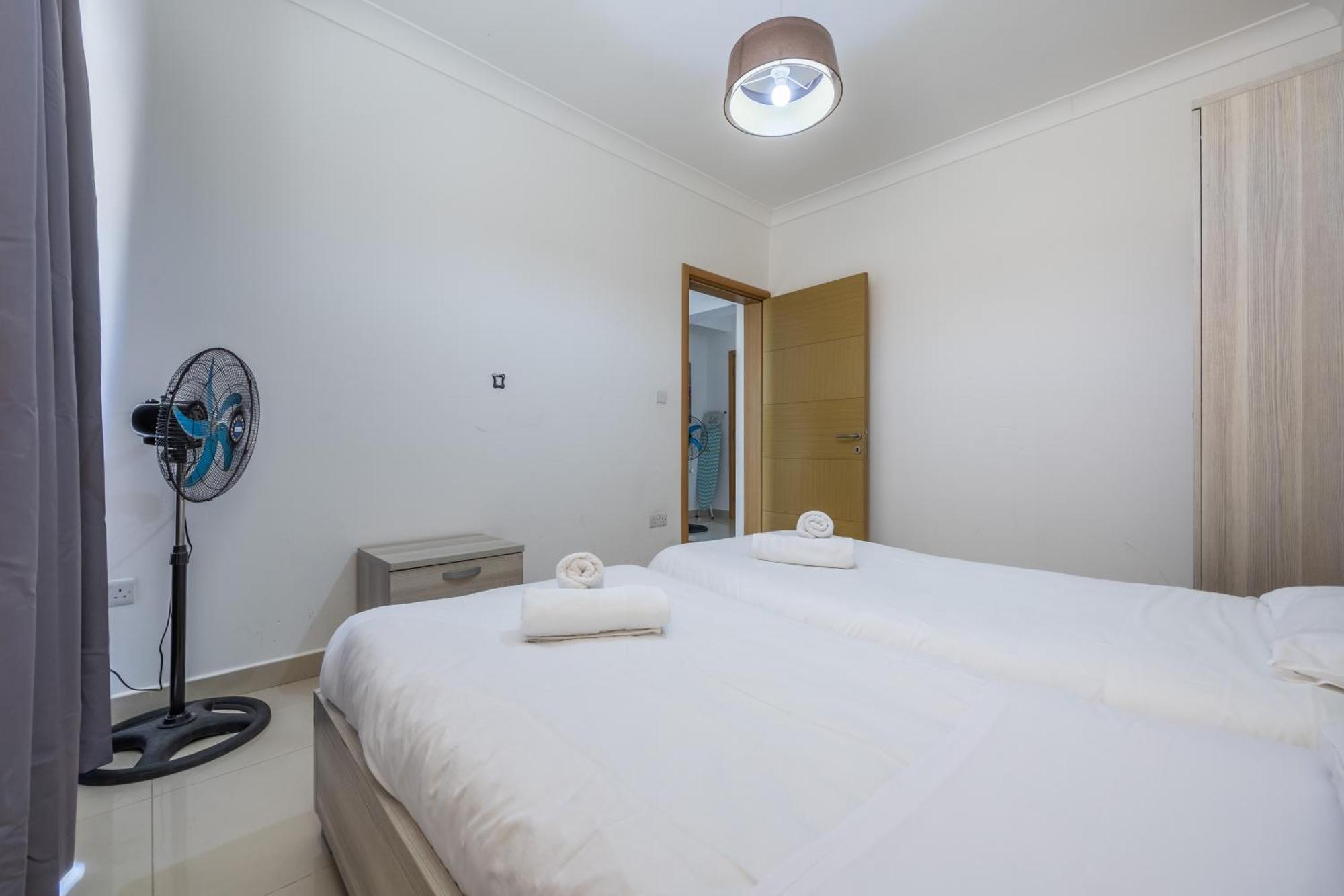 Hard To Come By - Modern & Huge House In Sliema Luaran gambar